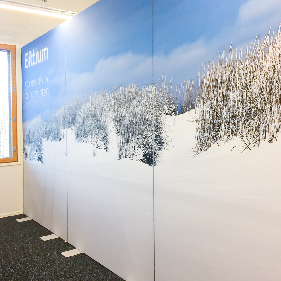 AKUprintti room divider at Bittium Oulu - Hailuoto square